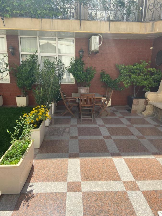 East Legend Hotel Baku Eksteriør bilde