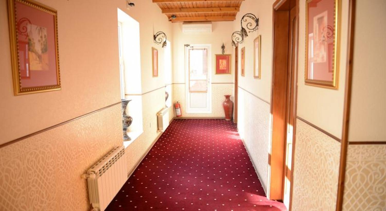 East Legend Hotel Baku Eksteriør bilde
