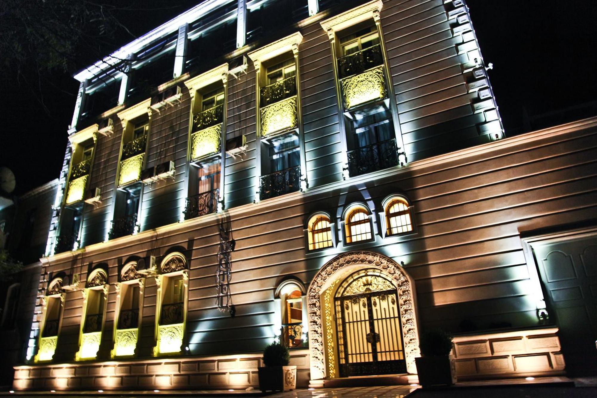 East Legend Hotel Baku Eksteriør bilde