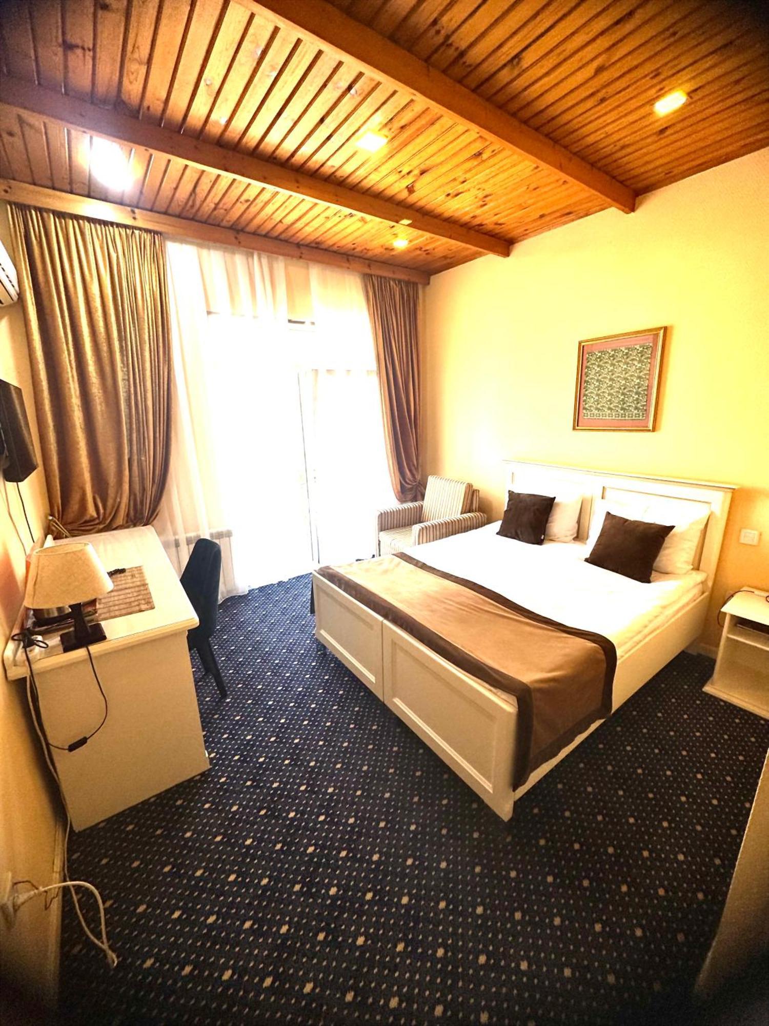 East Legend Hotel Baku Eksteriør bilde