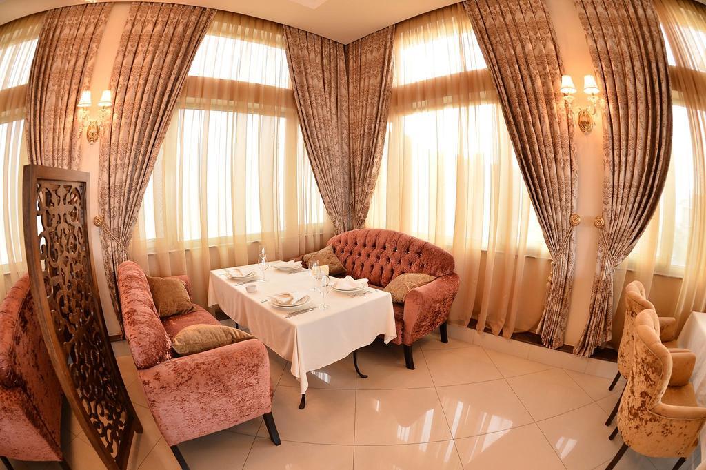 East Legend Hotel Baku Eksteriør bilde