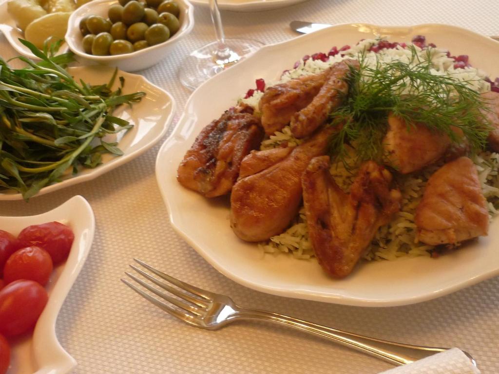 East Legend Hotel Baku Eksteriør bilde