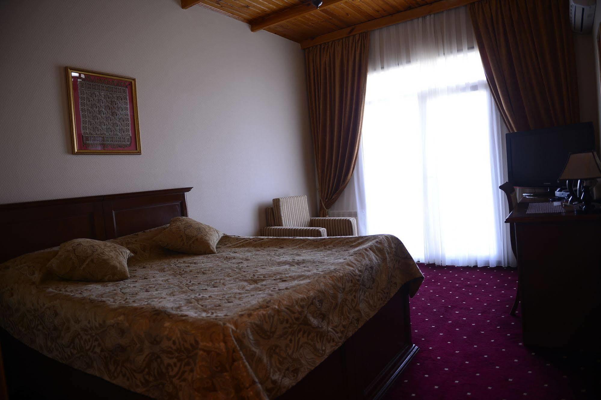 East Legend Hotel Baku Eksteriør bilde